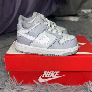 Wolf grey dunks